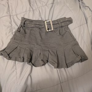 Better Be Gray Pleated Mini Skirt with Belt